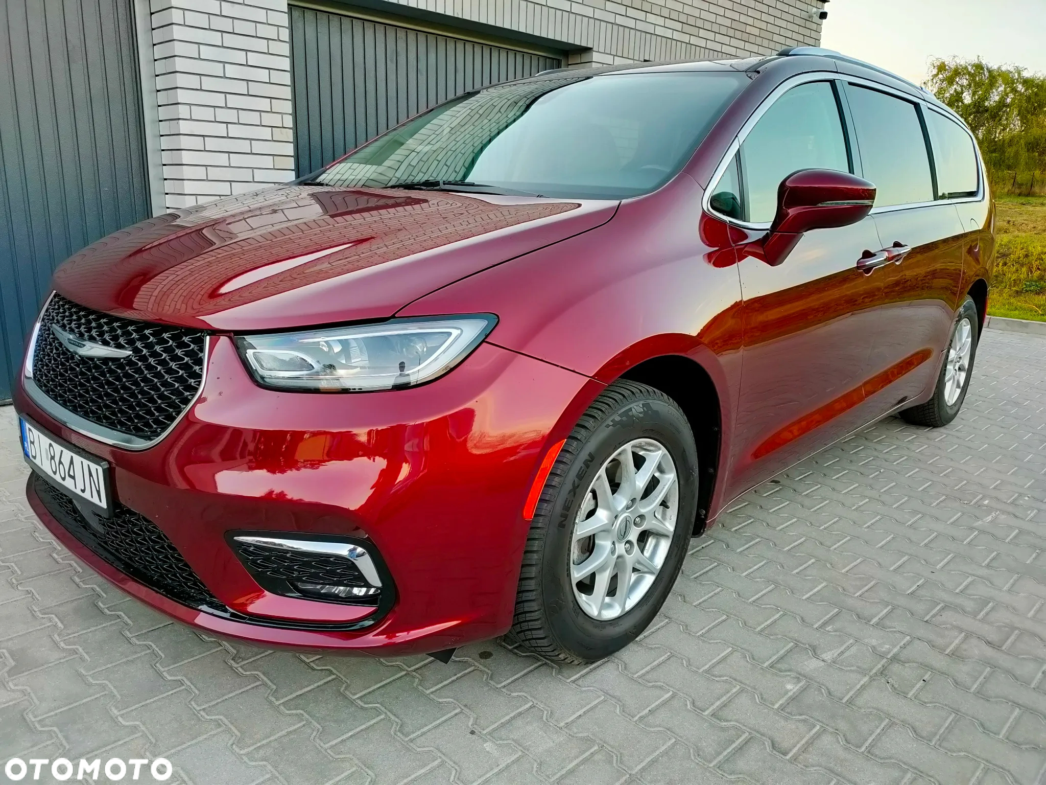Chrysler Pacifica - 14