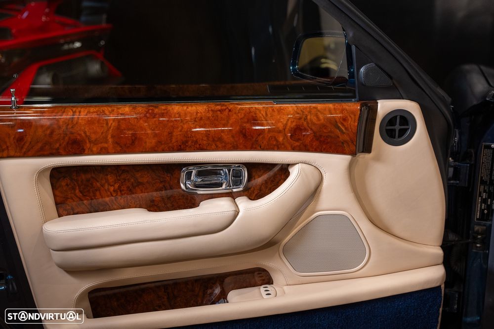 Bentley Arnage Red Label - 22