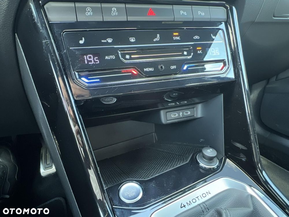 Volkswagen T-Roc 2.0 TSI 4Motion R DSG - 18