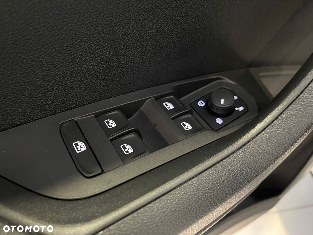 Skoda Karoq 1.5 TSI ACT Sportline DSG - 30