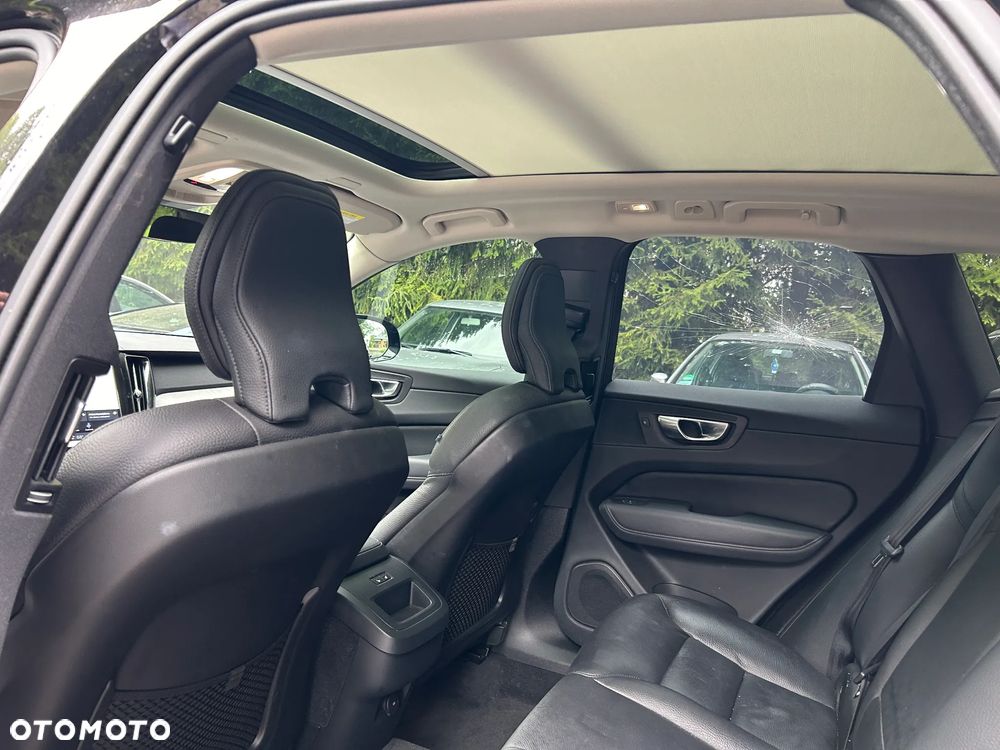 Volvo XC 60 B5 B Geartronic Momentum Pro - 19