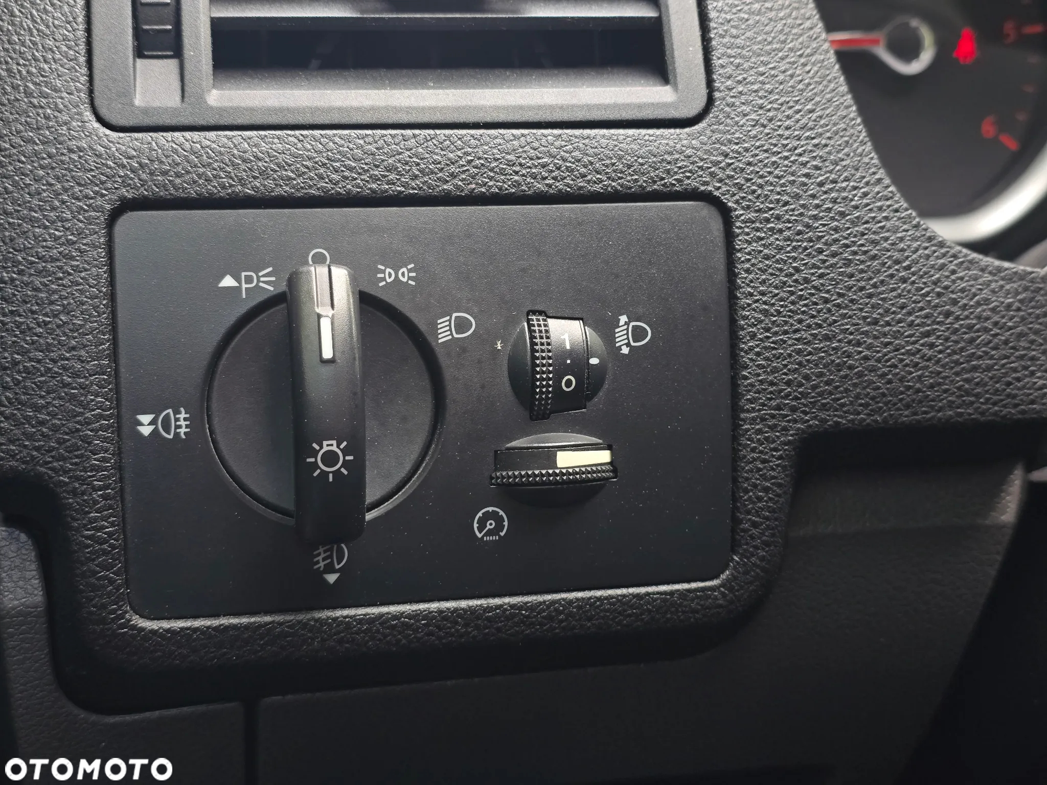 Ford Kuga 2.0 TDCi Titanium - 25