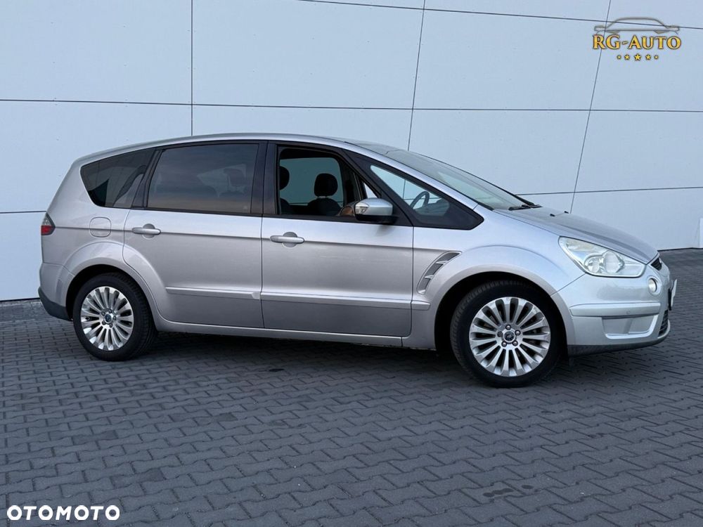 Ford S-Max - 14
