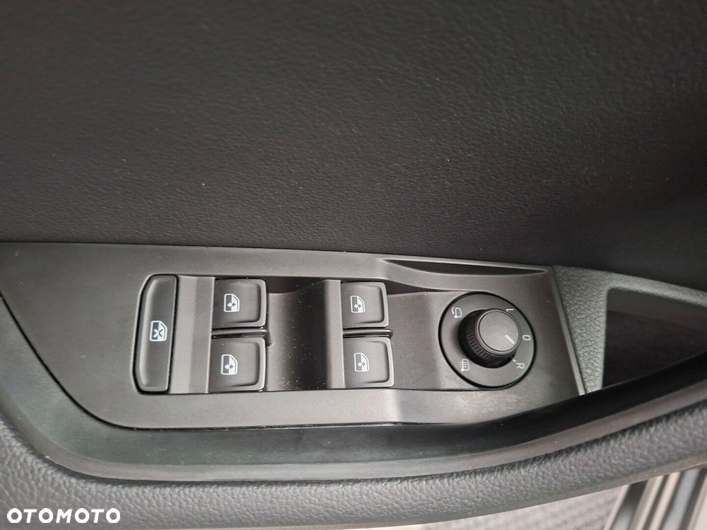 Skoda Superb 2.0 TSI Ambition DSG - 28