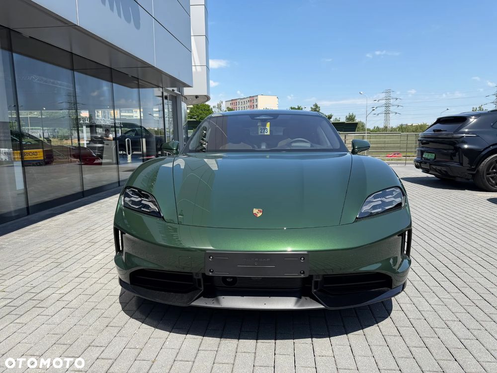 Porsche Taycan 105kWh GTS - 8
