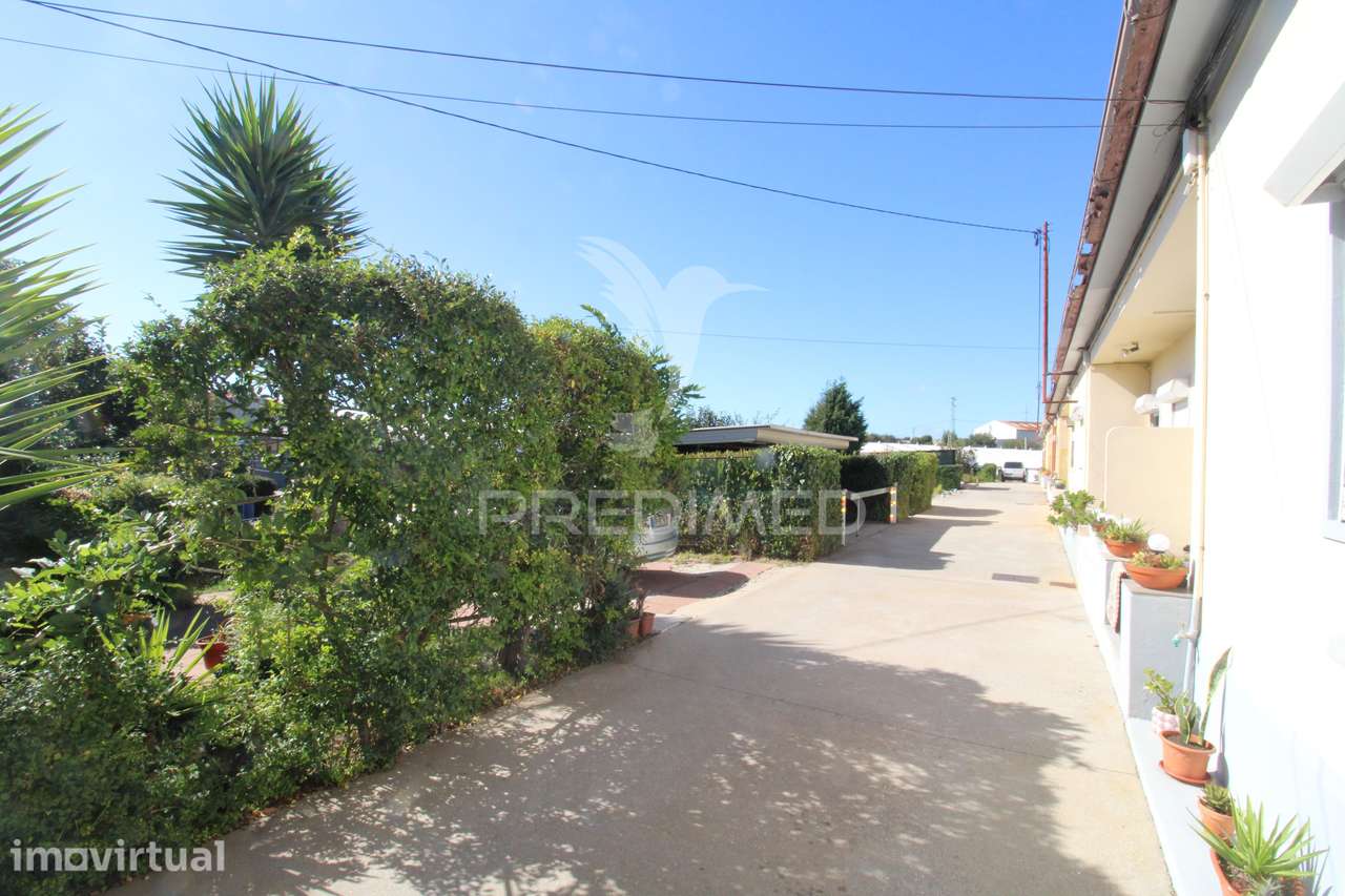 Casa térrea T2 Vilar do Paraíso, arrendada, para investimento - Grande imagem: 2/12