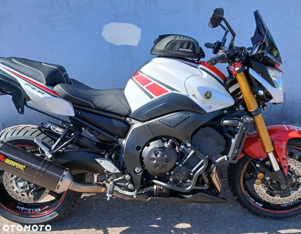 Yamaha FZ8 - 5