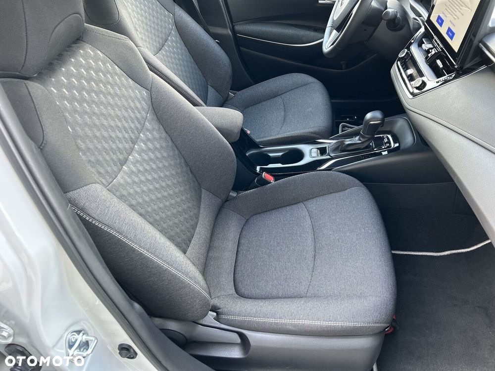 Toyota Corolla 1.8 Hybrid Comfort - 17