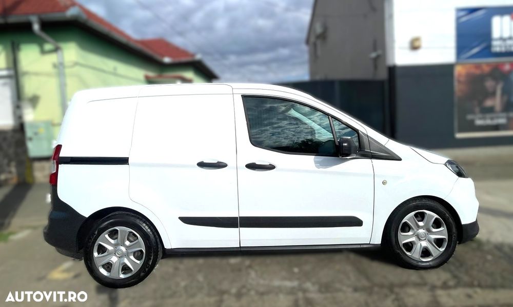 Ford Courier - 2