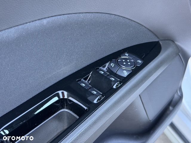 Ford Mondeo 2.0 EcoBlue Titanium - 21