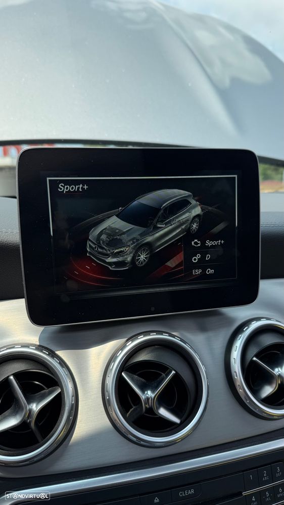 Mercedes-Benz GLA 45 AMG 4-Matic - 27