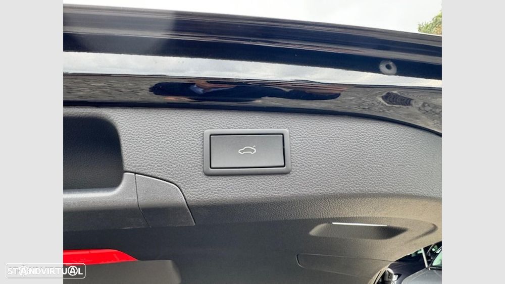 VW Passat Variant 2.0 TDI Business DSG - 21