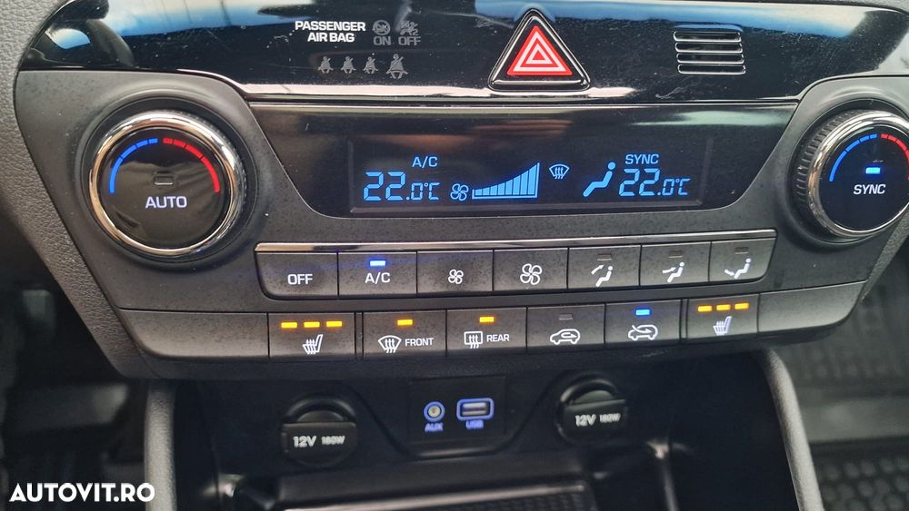 Hyundai Tucson blue 1.7 CRDi 2WD DCT Premium - 23