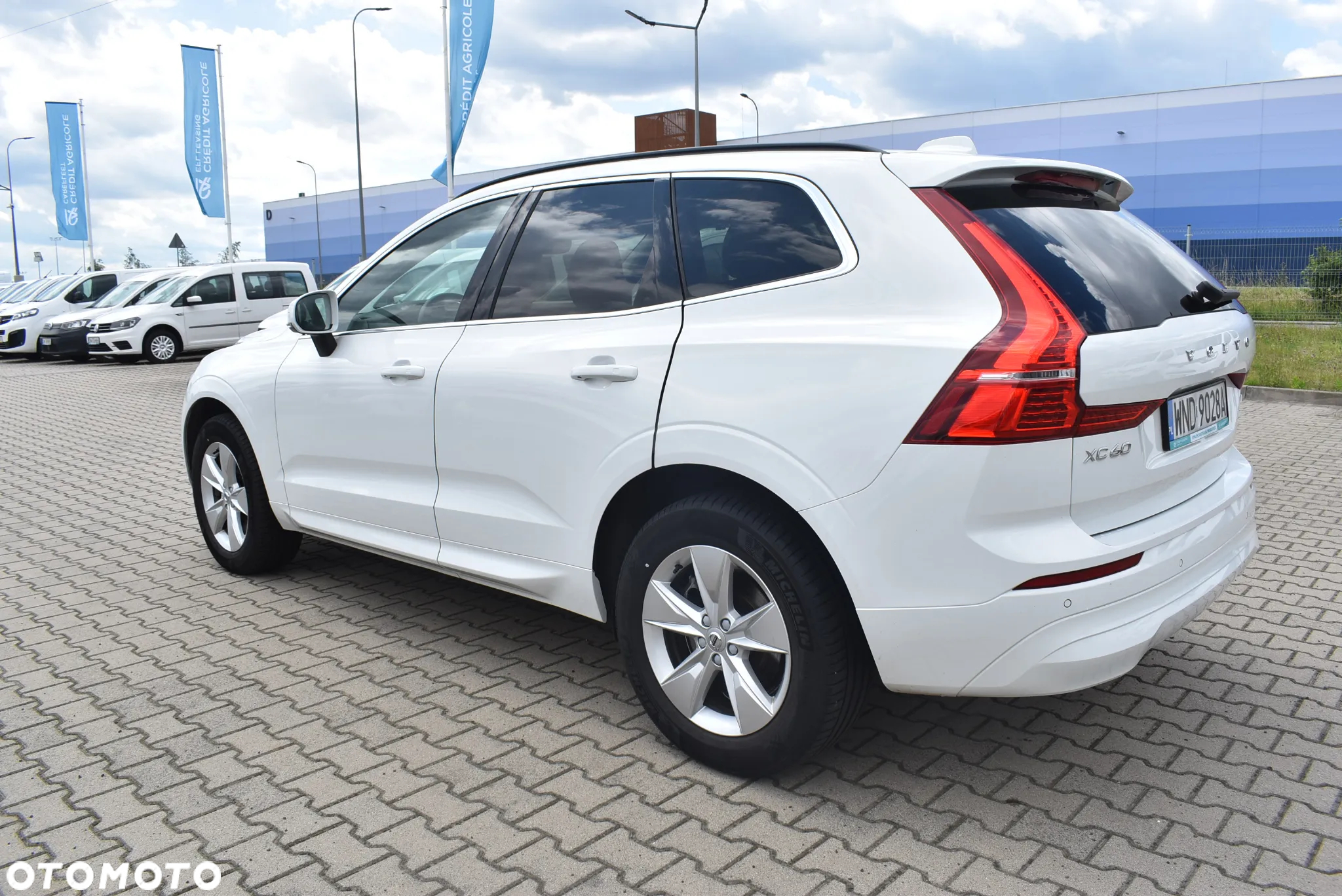 Volvo XC 60 B4 B Momentum Pro - 8