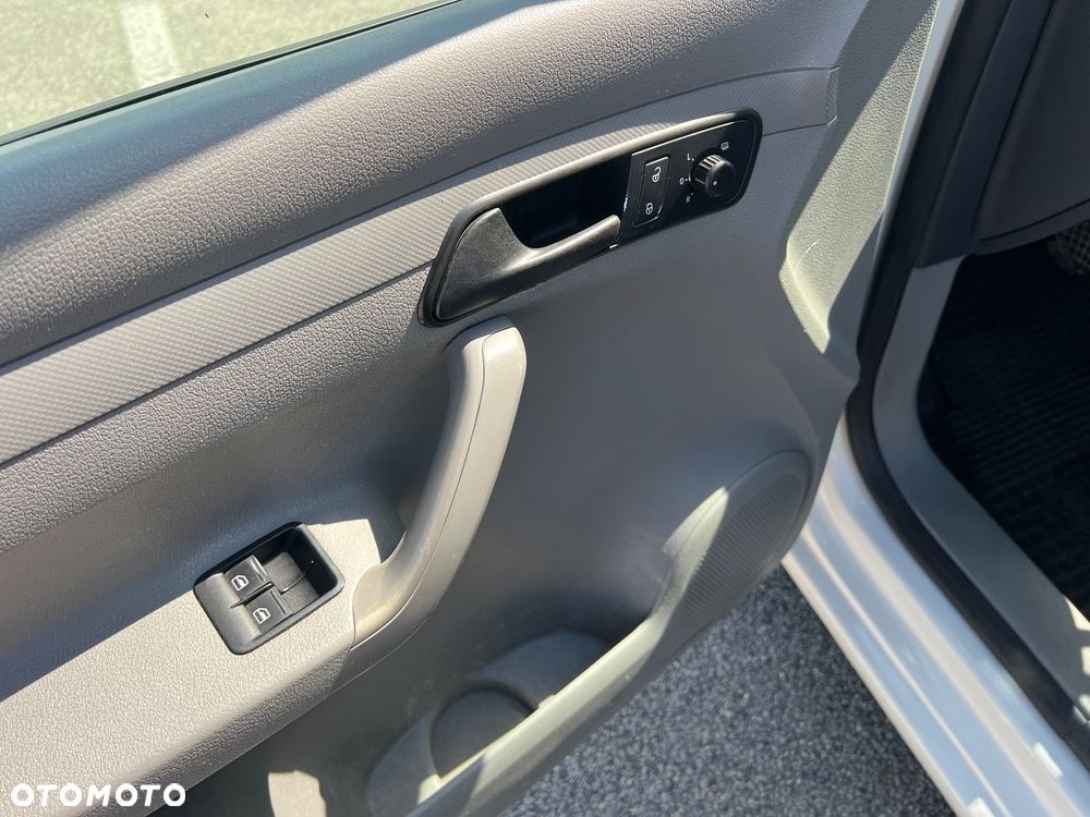 Volkswagen Caddy Mixt komfort DSG - 25
