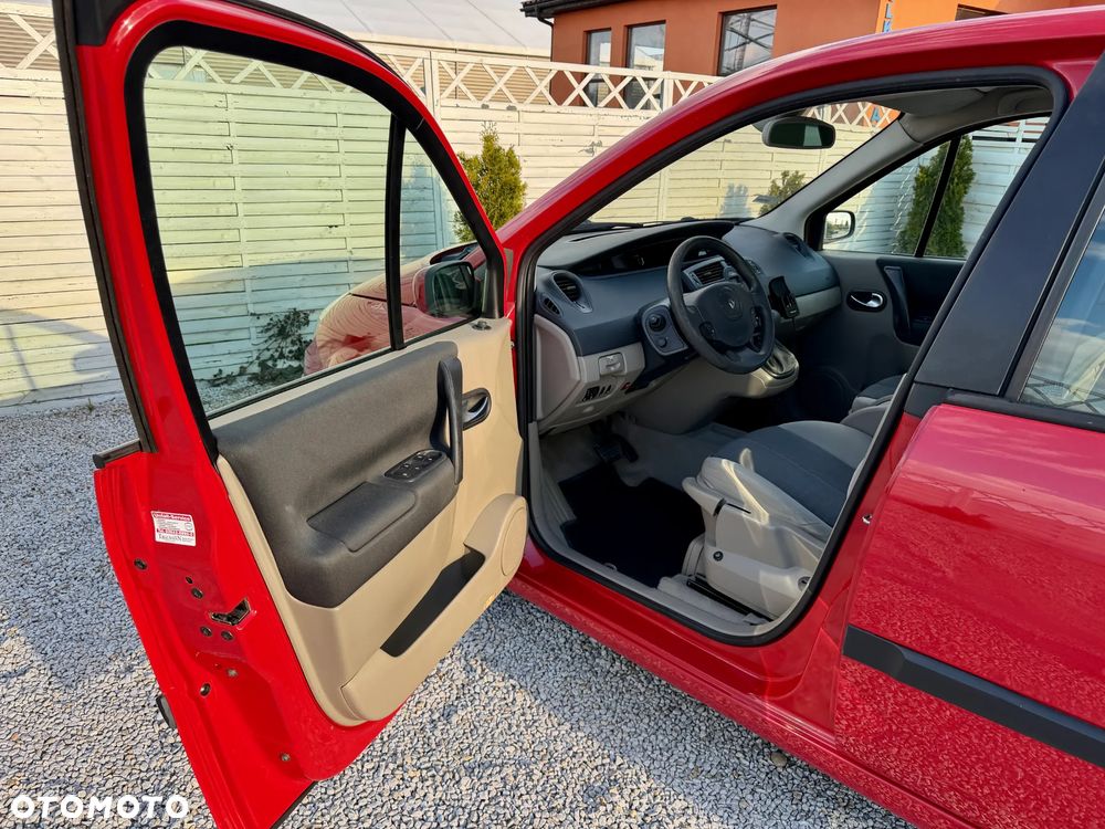 Renault Scenic 2.0 16V Dynamique - 25