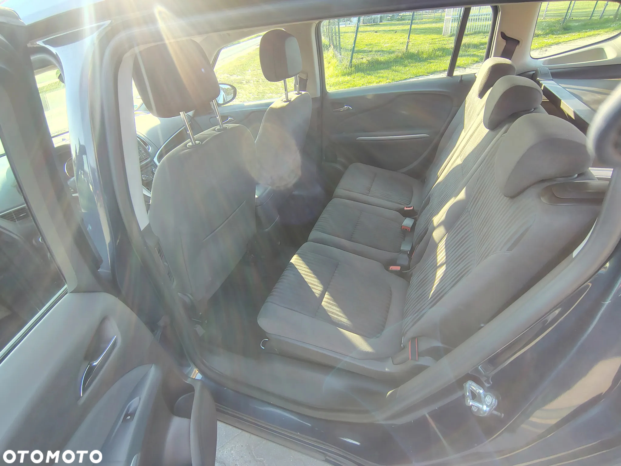 Opel Zafira - 17