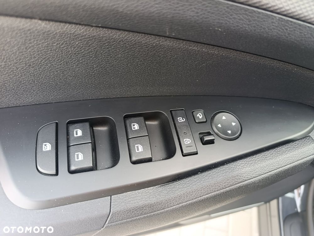 Kia Sportage 1.6 T-GDI M 2WD DCT - 9