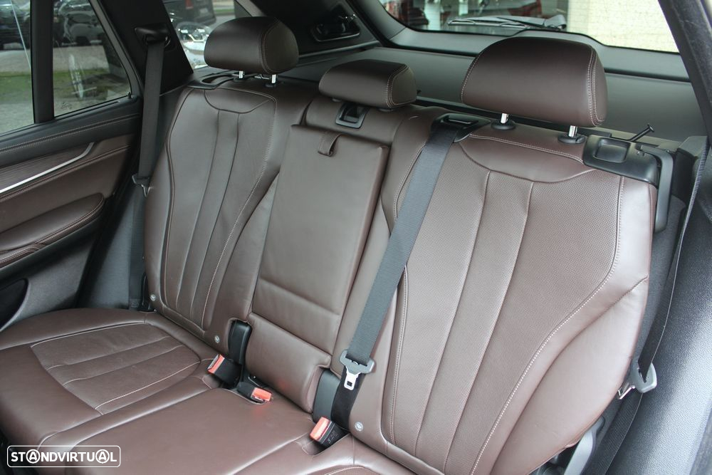 BMW X5 25 d xDrive Pack M - 24