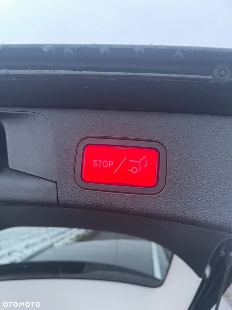 Mercedes-Benz Klasa C 200 (BlueTEC) d - 23