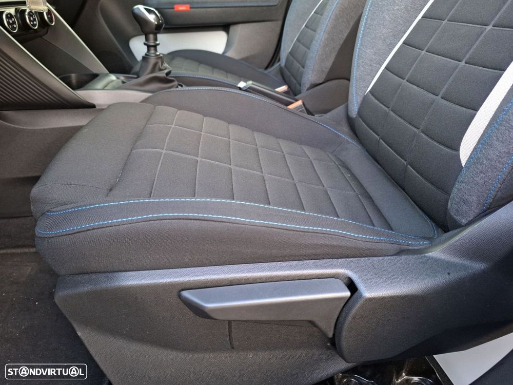 Citroën C3 1.2 Turbo Plus - 24