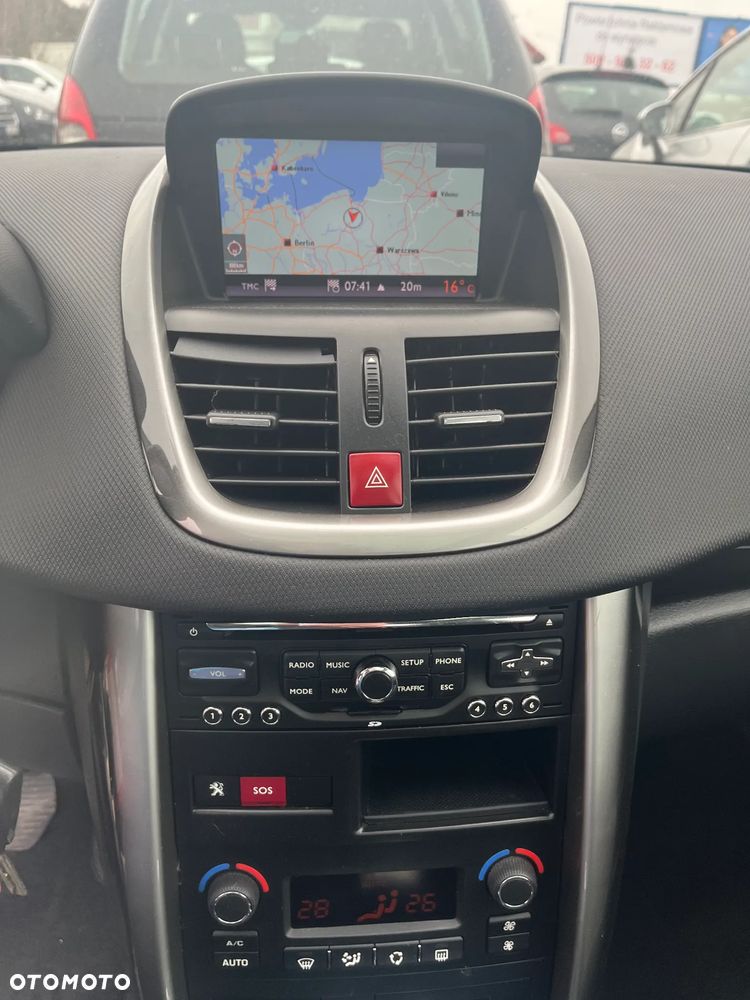 Peugeot 207 120 Automatik Sport - 24