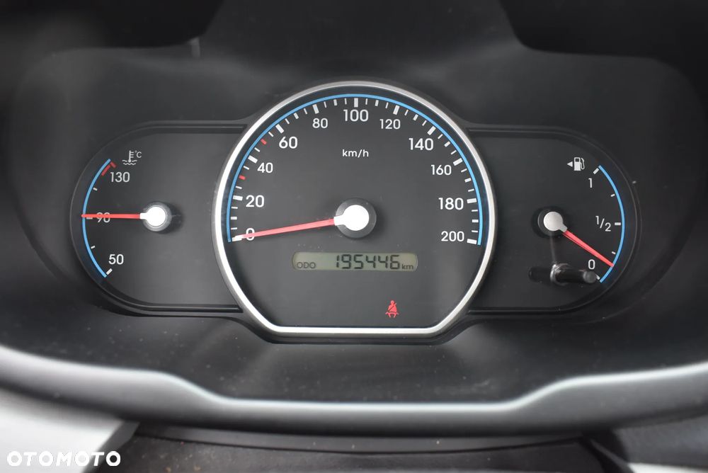Hyundai i10 1.1 Classic - 5
