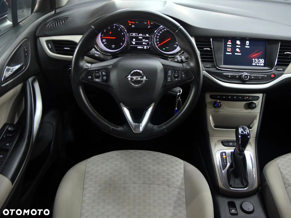 Opel Astra 1.4 T Enjoy S&S - 17