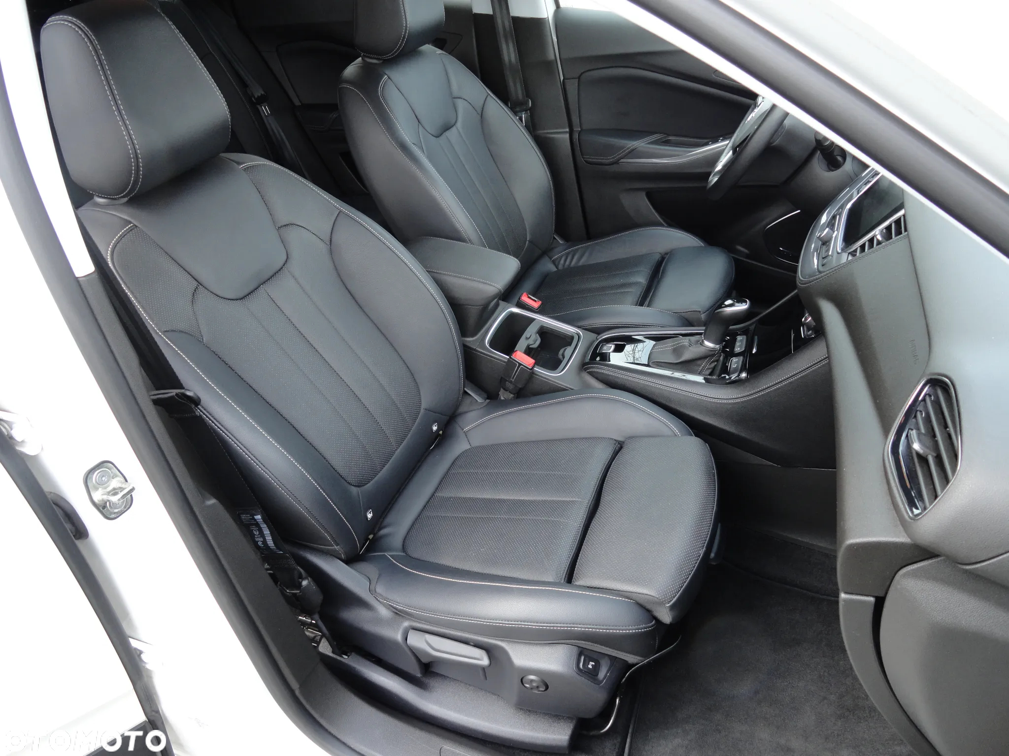 Opel Grandland X 2.0 D Start/Stop Automatik Business INNOVATION - 11