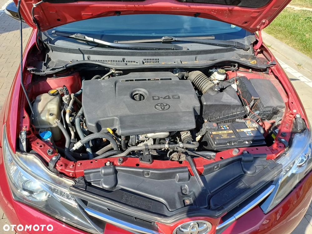 Toyota Auris 2.0 D-4D Premium - 22