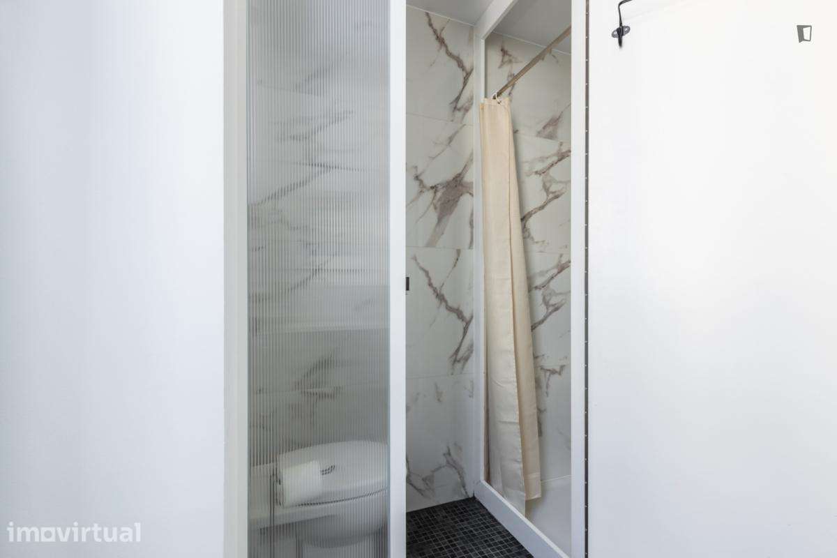 Quarto - localizado em Baixa Lisbon - Grande imagem: 4/16