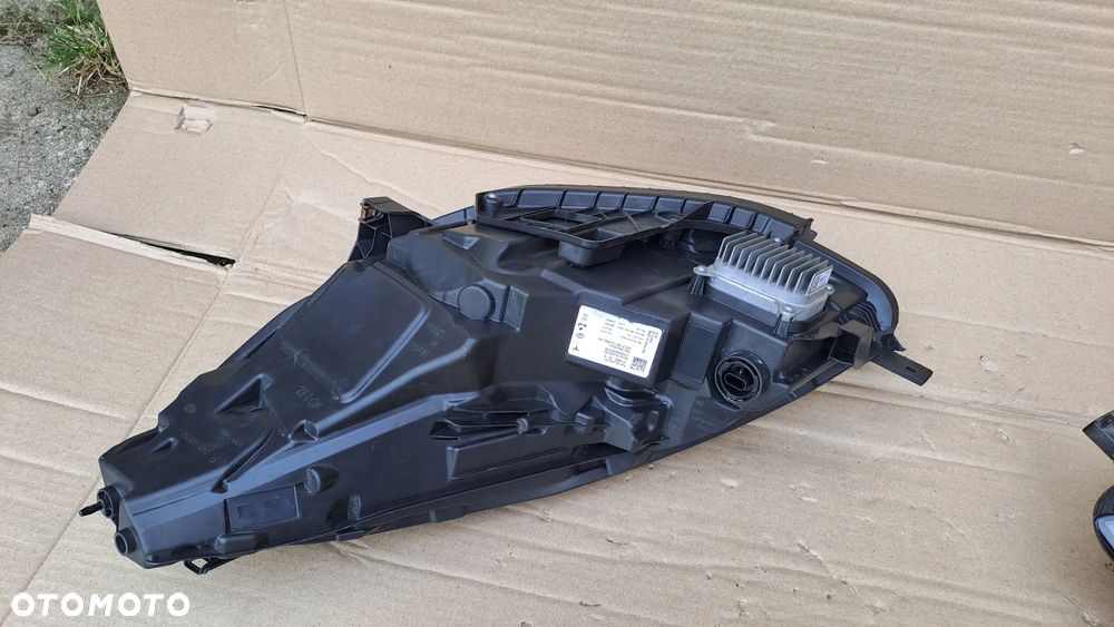 TESLA 3 LIFT PRAWA LEWA LAMPA 1514953-00-d 1514952-00-d KOMPLET - 4