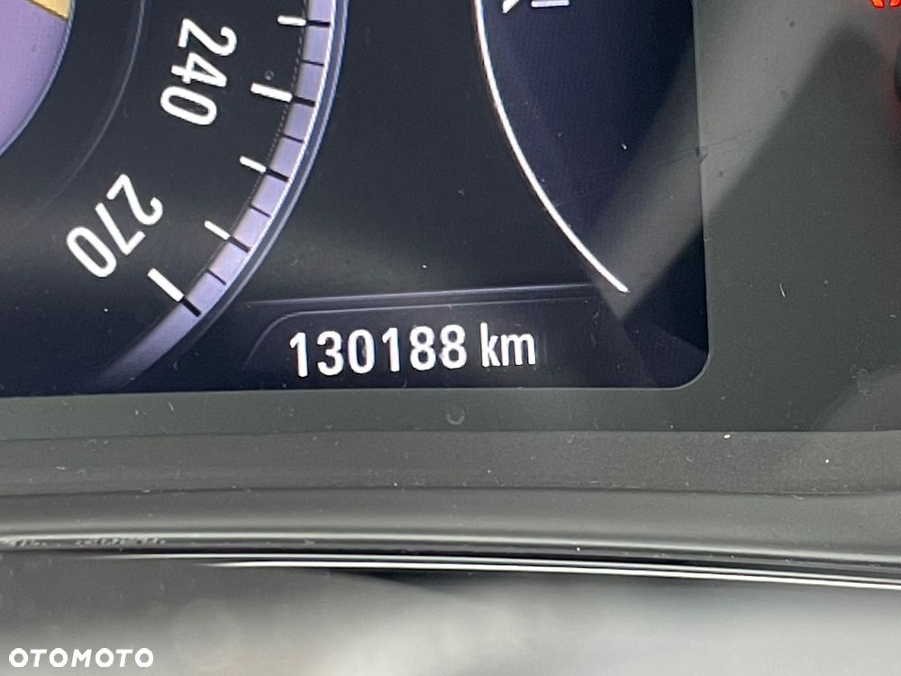Opel Insignia - 38