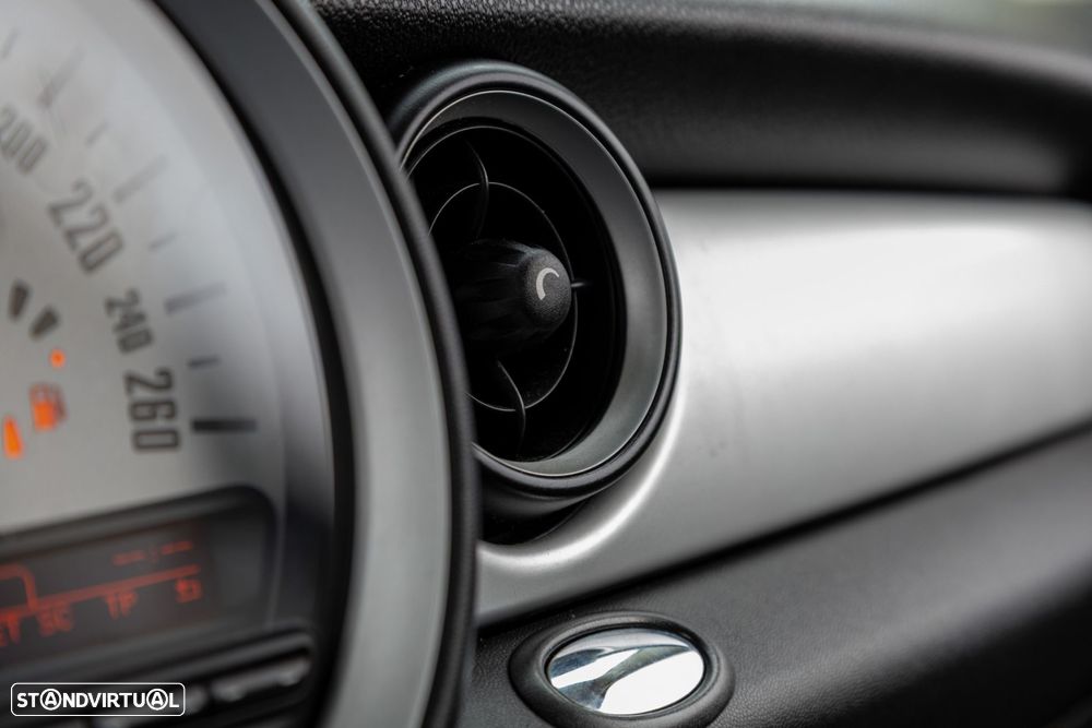 MINI 3 Portas One D - 42