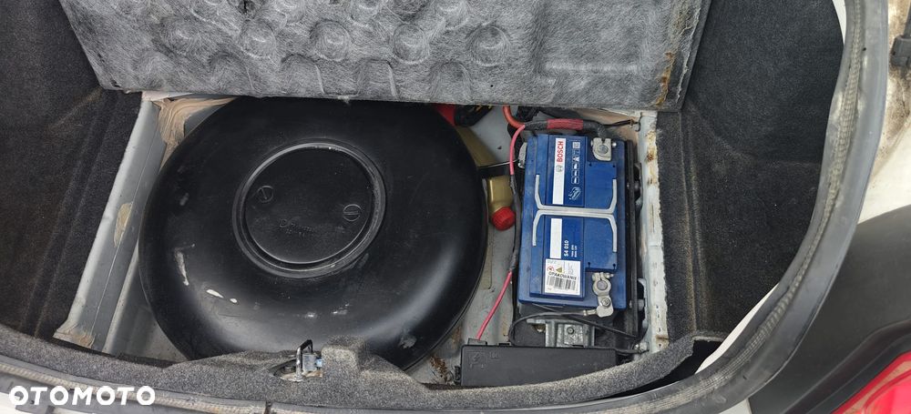 Dodge Charger 3.5 V6 SXT - 12