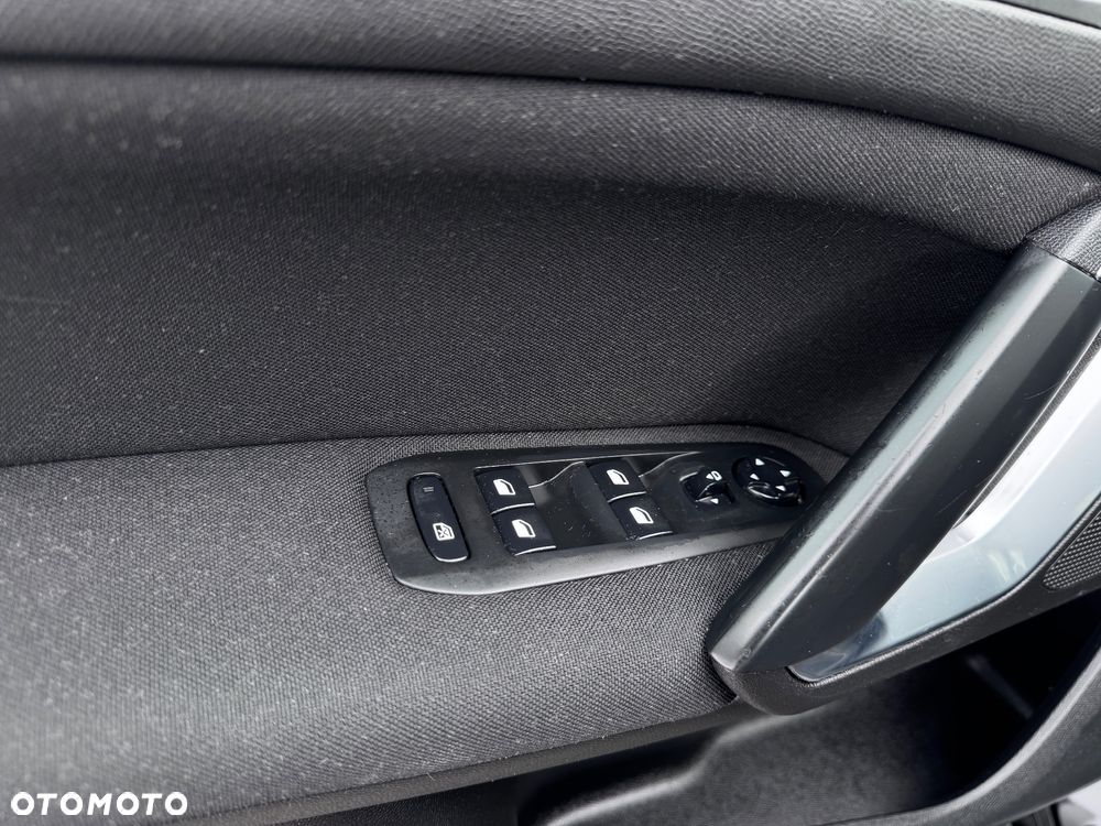 Peugeot 308 PureTech 130 GPF Stop & Start Active Business-Paket - 18