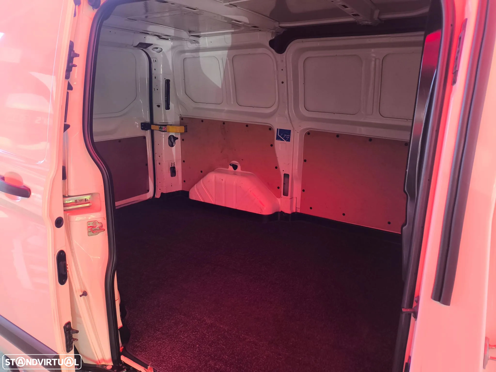 Ford Transit Custom | 2.2 TDCI | 125 Cv - 21