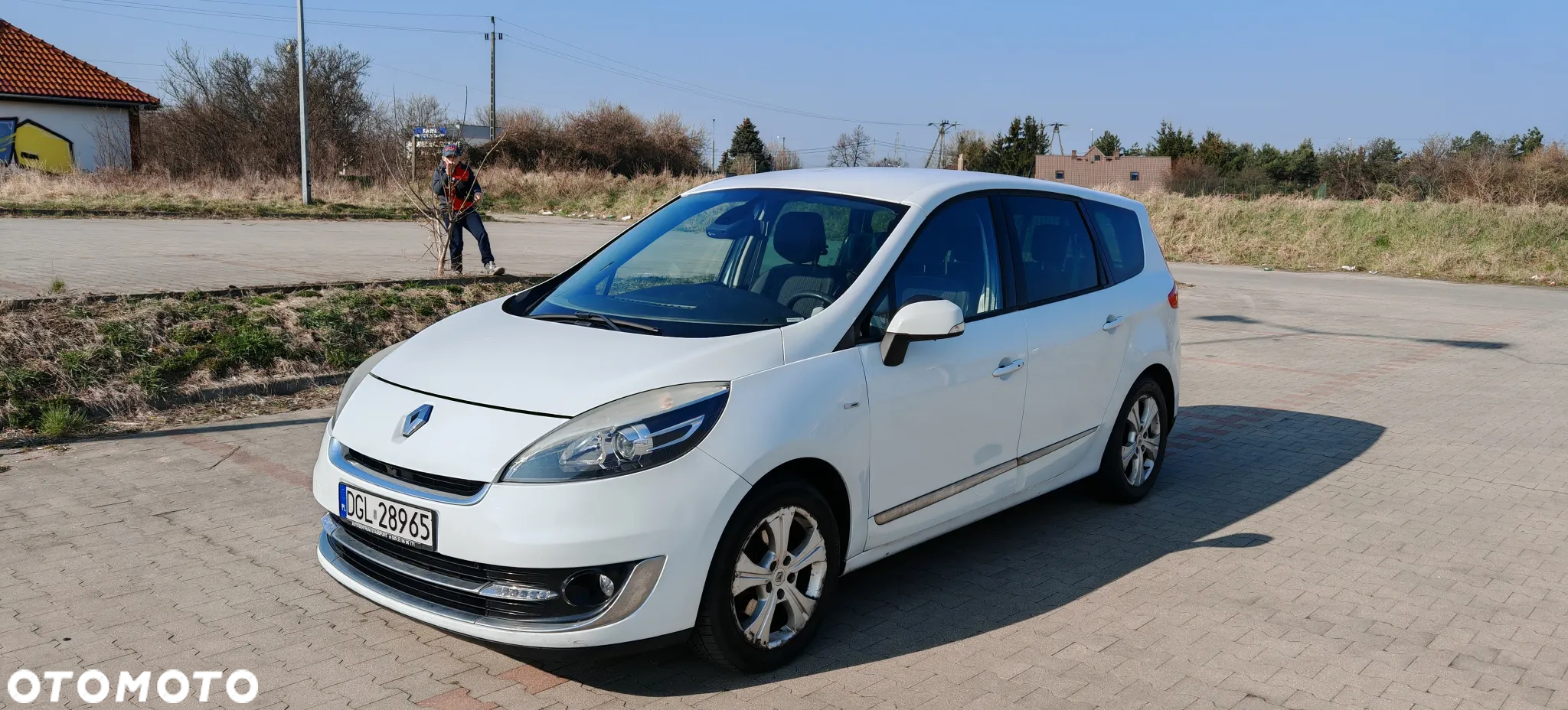 Renault Grand Scenic - 8