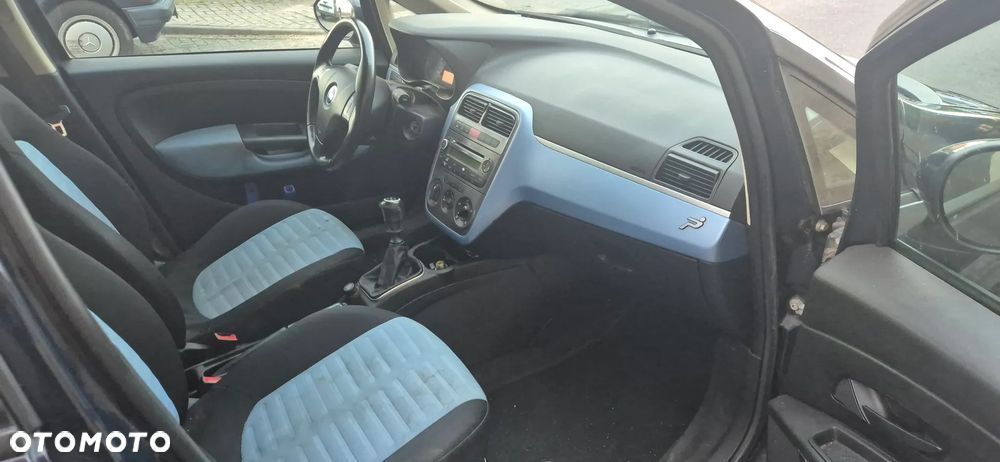Fiat Punto 1.4 16V Dynamic - 6