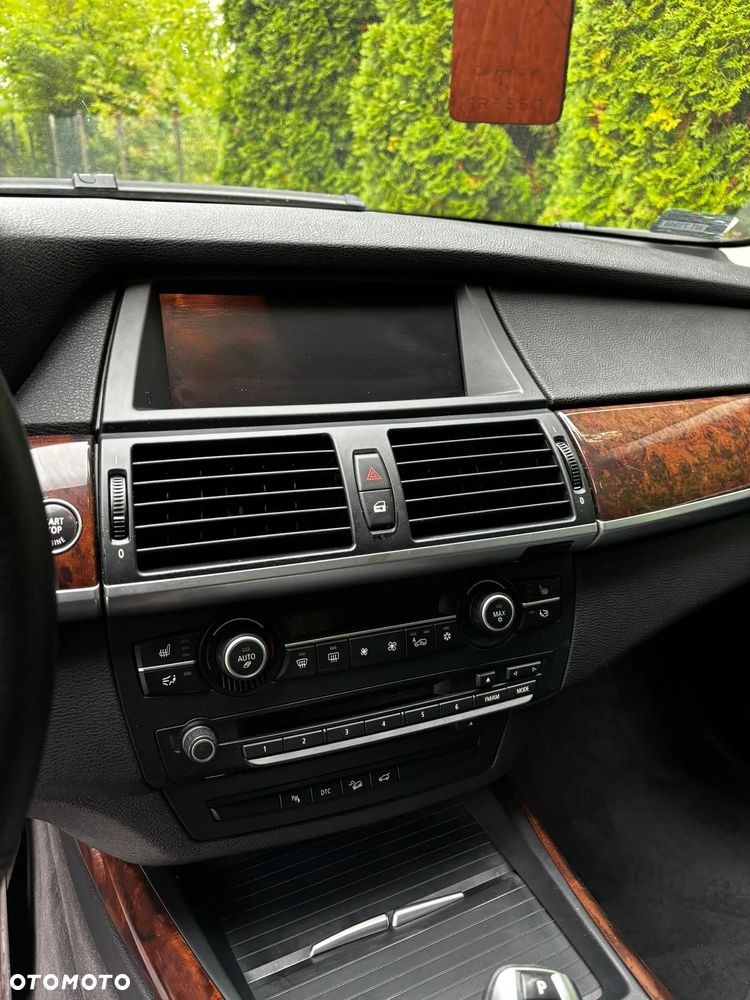 BMW X5 3.0si - 16