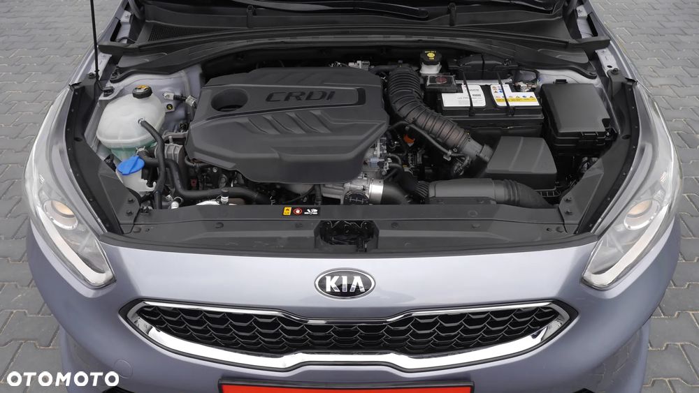 Kia Ceed 1.6 CRDi Platinum Edition - 36