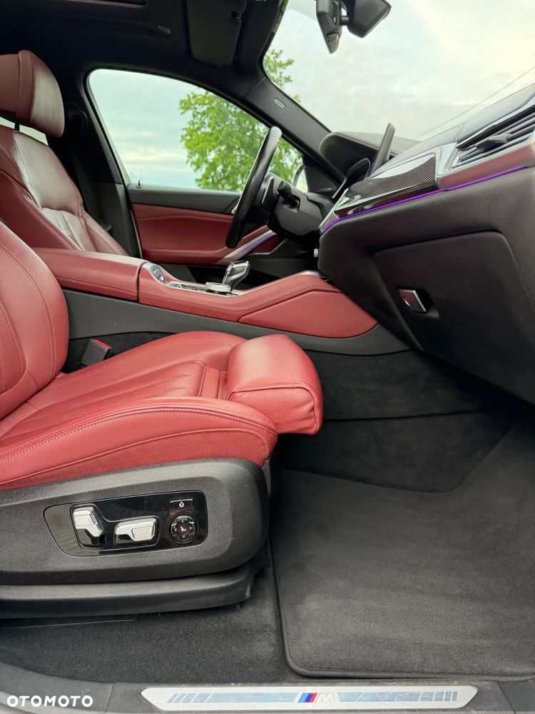 BMW X6 xDrive40i - 28
