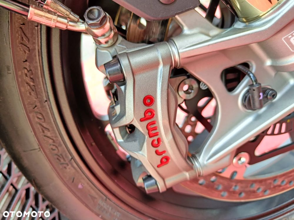Aprilia RSV - 21
