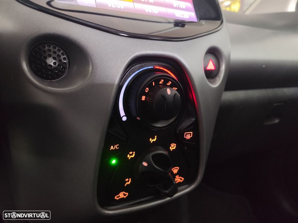Toyota Aygo 1.0 X-Play+X-Touch - 14