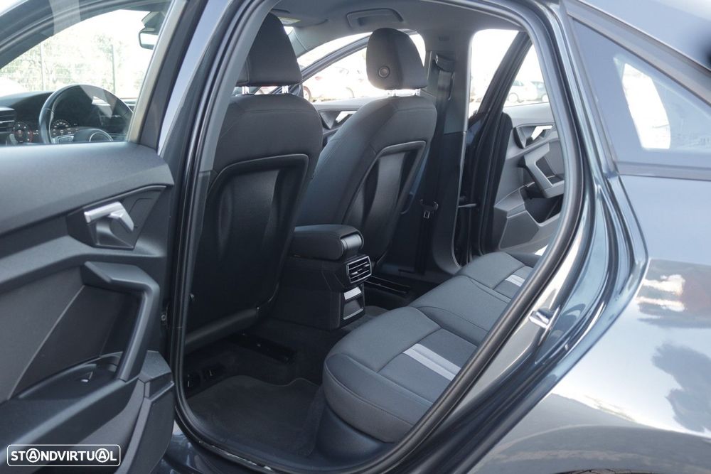 Audi A3 Limousine 30 TDI Advanced - 24
