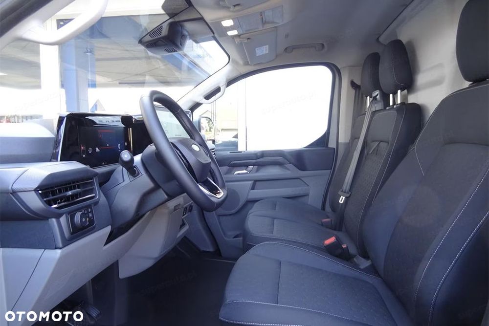 Ford Transit Custom 320 L2H1 Limited A8 2.0 170KM - 10