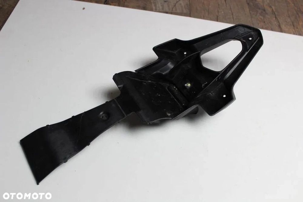 CHLAPACZ UCHWYT TABLICY HONDA CB1000 R - 5