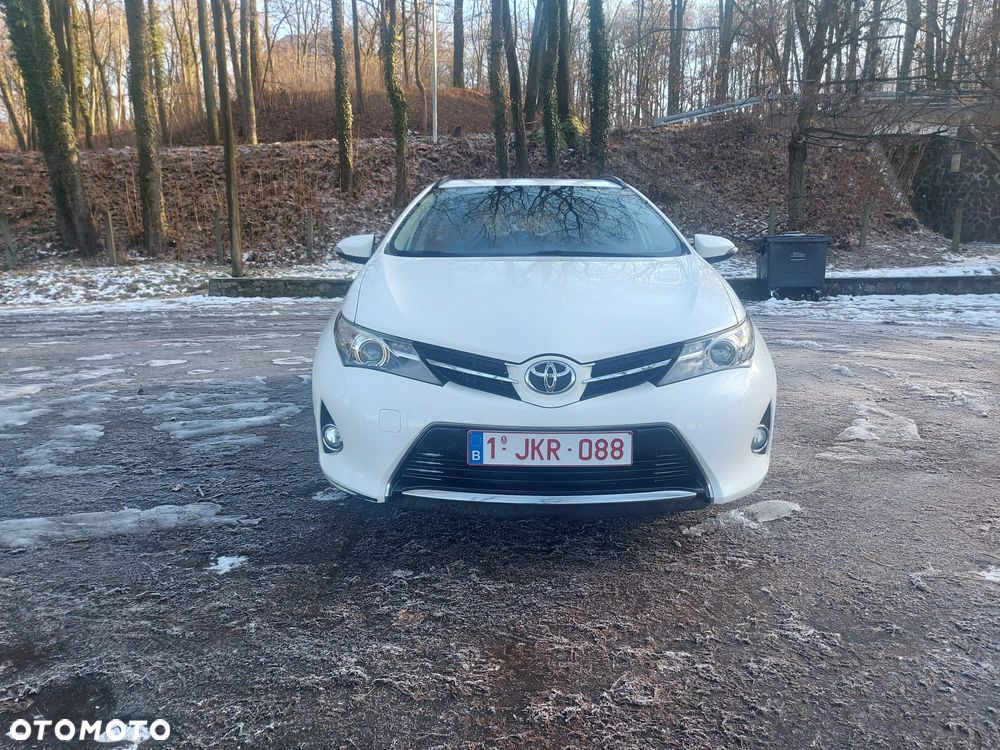 Toyota Auris 1.4 D-4D Design Edition - 7