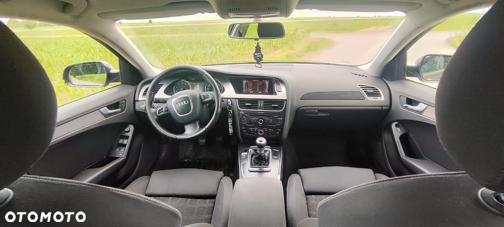 Audi A4 Avant - 7