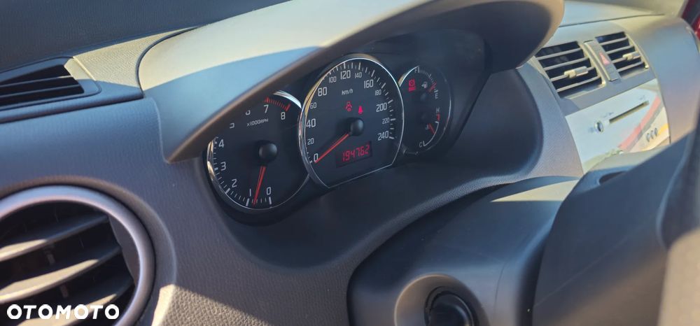 Suzuki Swift - 7